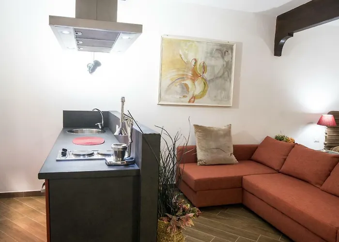 Campo De\' Fiori Apartment